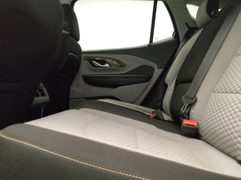 Used 2018 GMC Terrain SLE FWD image 18