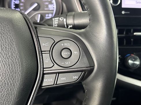 Used 2023 Toyota Camry SE w/ Cold Weather Package image 13