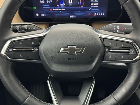 Used 2025 Chevrolet Equinox ACTIV w/ Safety and Technology Package image 19