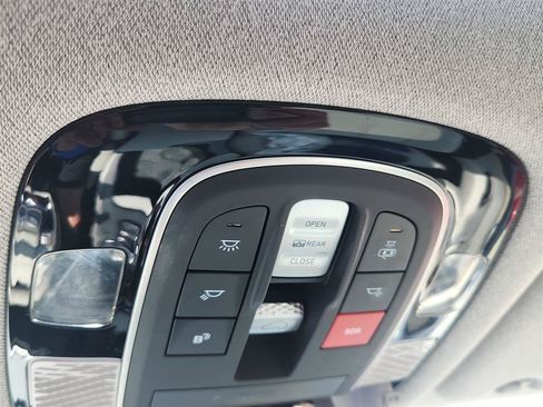 Used 2025 Hyundai Palisade Limited AWD/4WD image 19