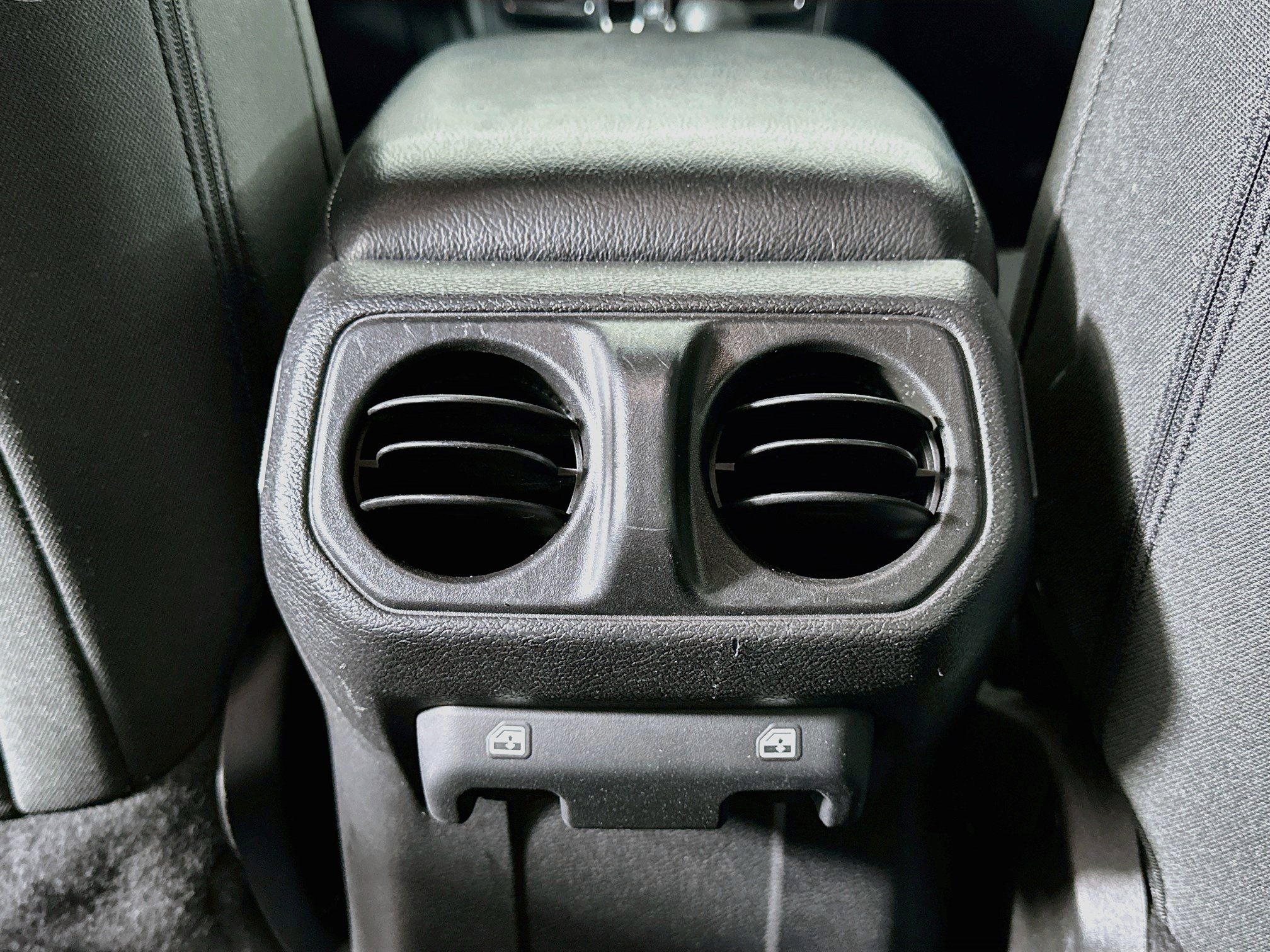 Used 2019 Jeep Wrangler Unlimited Sport S AWD/4WD image 26