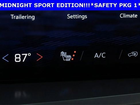 Used 2026 Chevrolet Traverse LT w/ Midnight/Sport Edition image 32