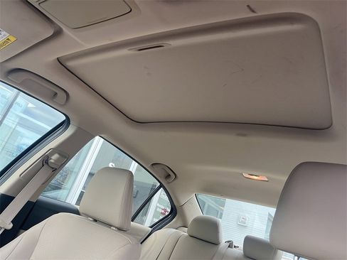 Used 2017 Honda Accord EX-L image 7