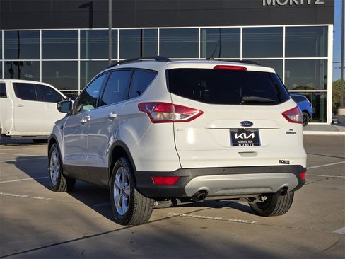 Used 2016 Ford Escape SE w/ Equipment Group 201A image 3