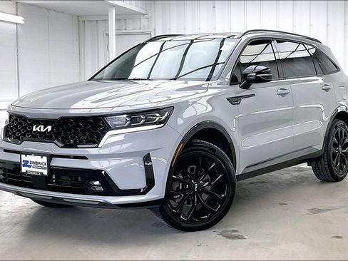 Used 2022 Kia Sorento SX AWD/4WD image 2