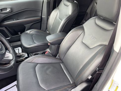 Used 2018 Jeep Compass Limited image 12
