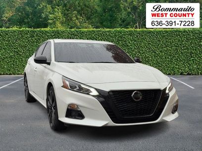 Used 2022 Nissan Altima 2.5 SR w/ Midnight Edition Package