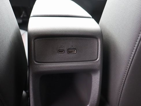 New 2026 Chevrolet Trax RS w/ Sunroof Package image 23