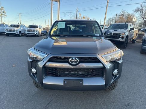 Used 2017 Toyota 4Runner SR5 image 8