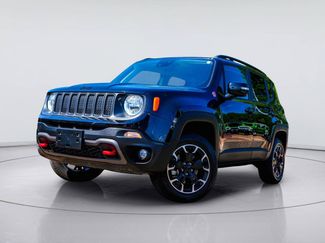 Used 2023 Jeep Renegade Trailhawk AWD/4WD video 1