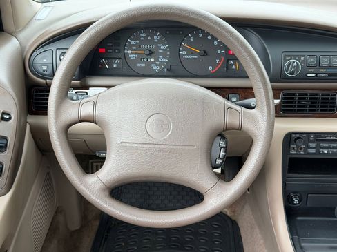 Used 1995 Nissan Altima SE image 15