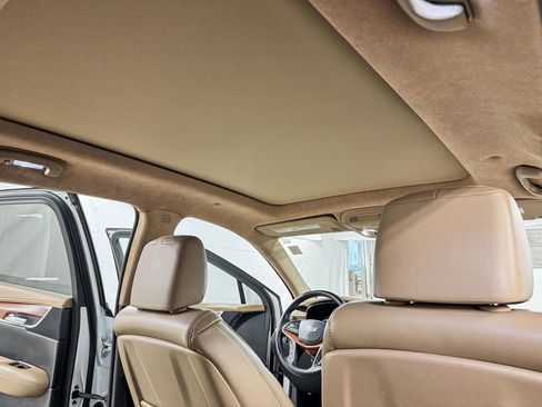 Used 2017 Cadillac XT5 Platinum w/ Driver Assist Package AWD/4WD image 11