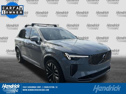 Used 2025 Volvo XC90 B5 Core AWD/4WD image 1