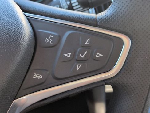 Used 2023 Chevrolet Equinox LS FWD image 19