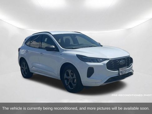 Used 2023 Ford Escape ST-Line w/ Equipment Group 301A FWD image 3