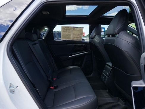 Used 2024 Toyota bZ4X AWD image 29