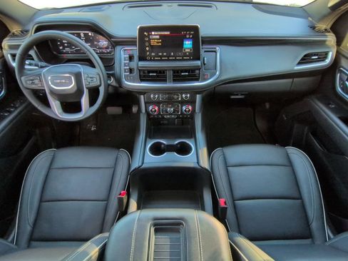 Used 2024 GMC Yukon XL SLT w/ SLT Luxury Package AWD/4WD image 15
