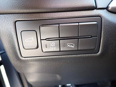 Used 2023 MAZDA CX-9 Touring Plus AWD/4WD image 18