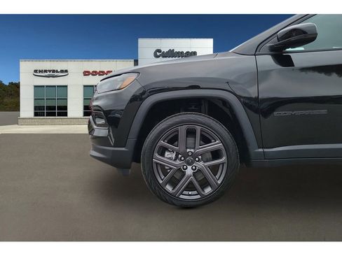 New 2026 Jeep Compass Limited w/ Sun, Sound & Navigation Group image 9