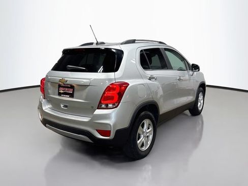Used 2018 Chevrolet Trax LT w/ LT Convenience Package AWD/4WD image 6