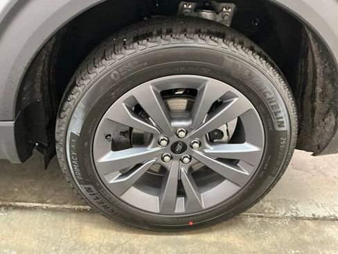 New 2026 Ford Explorer Active w/ Active Comfort Package AWD/4WD image 11