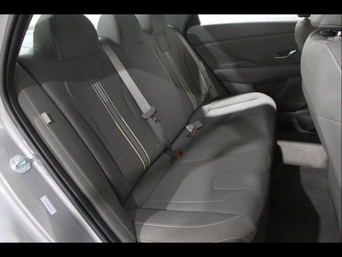 Certified 2025 Hyundai Elantra Sport FWD image 16