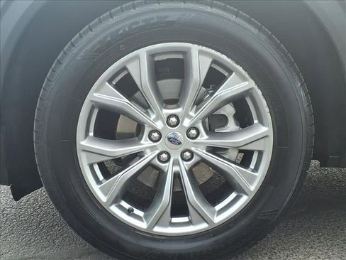 Certified 2021 Ford Explorer XLT w/ Equipment Group 202A image 10