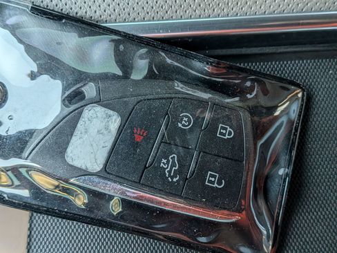 Certified 2022 Chevrolet Silverado 1500 LTZ image 38