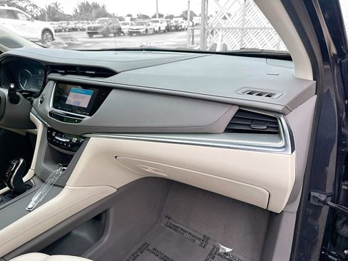 Used 2023 Cadillac XT5 Premium Luxury FWD image 35