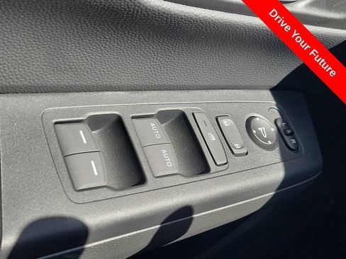 Used 2026 Honda CR-V Sport image 17