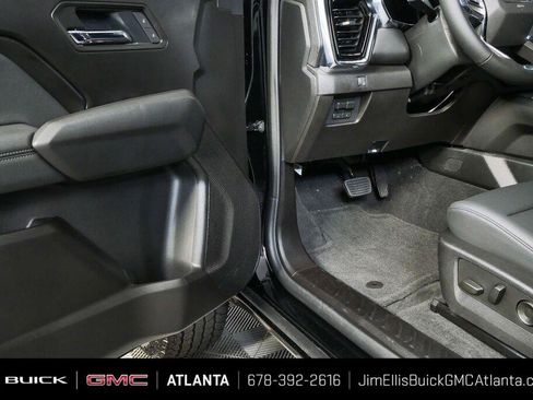 New 2026 GMC Canyon Elevation w/ Convenience Package RWD image 7