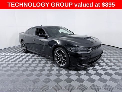 Used 2023 Dodge Charger R/T w/ Technology Group image 2