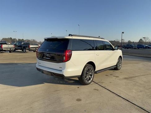 New 2026 Ford Expedition Max Platinum w/ Stealth Appearance Package image 4