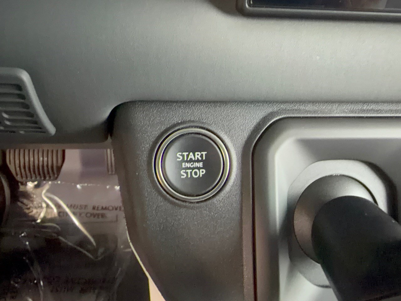 Certified 2025 Land Rover Defender 110 S AWD/4WD image 20