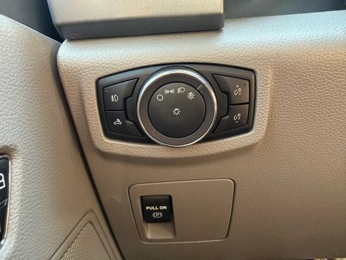 Used 2019 Ford F150 XLT RWD image 21