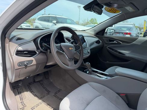 Used 2020 Chevrolet Malibu LS w/ Driver Confidence Package II image 12