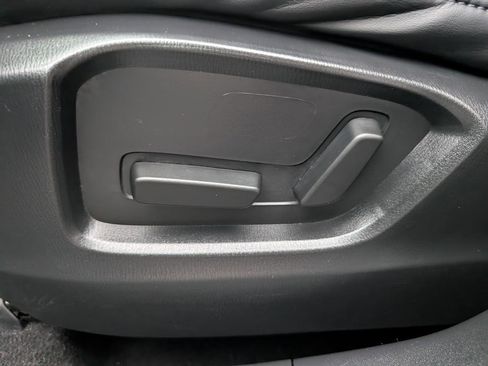 Used 2019 MAZDA CX-5 Touring image 33