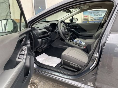 Used 2024 Subaru Crosstrek 2.0i Premium image 8