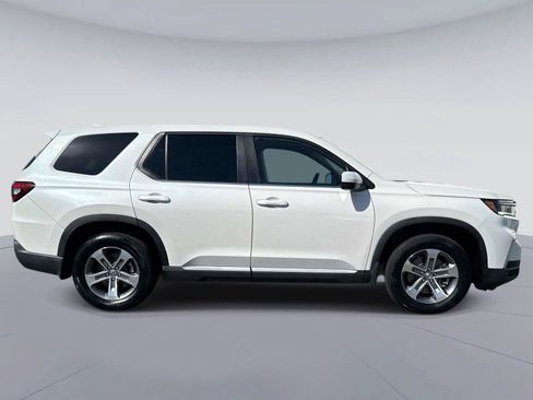 Certified 2025 Honda Pilot EX-L image 2