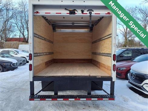 Used 2023 Mercedes-Benz Sprinter 3500 image 9