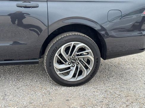 New 2025 Lincoln Navigator L Reserve image 9