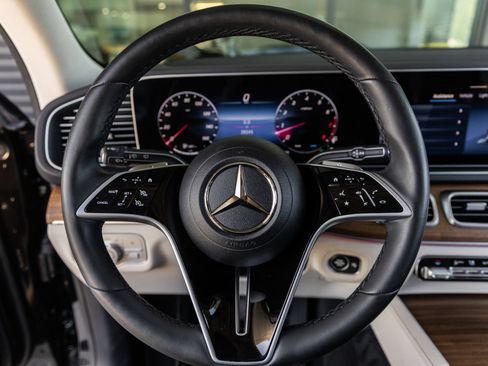 Used 2024 Mercedes-Benz GLE 350 4MATIC image 26