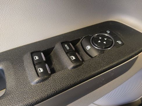 Used 2021 Ford EcoSport S FWD image 27