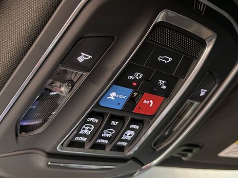 Used 2022 Jeep Wagoneer Series II w/ Premium Group I image 33