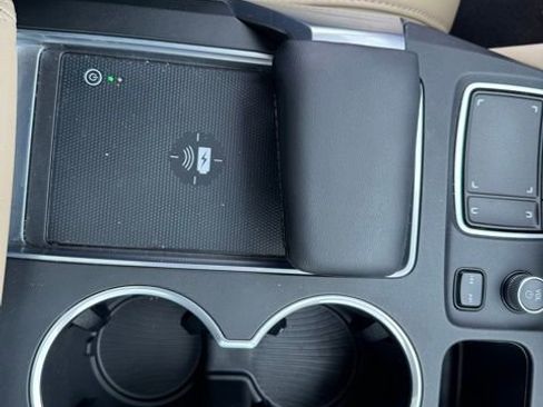 Used 2023 Acura MDX SH-AWD w/ Technology Package image 31