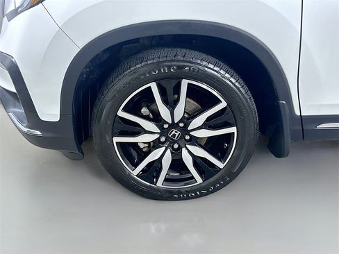 Used 2022 Honda Pilot Touring image 8