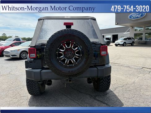 Used 2017 Jeep Wrangler Unlimited Sport w/ Quick Order Package 23S AWD/4WD image 6