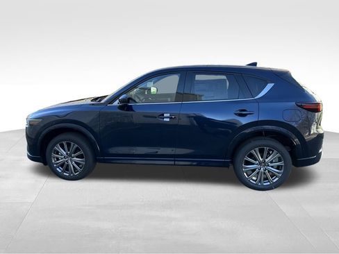 New 2025 MAZDA CX-5 Signature image 2