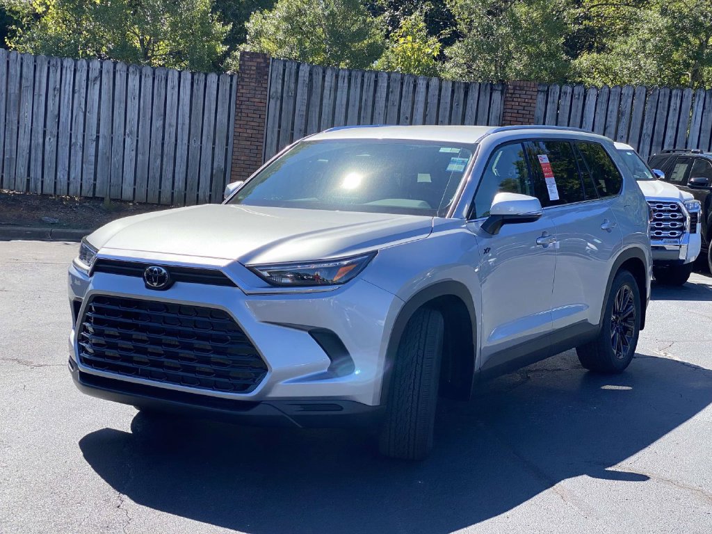 New 2026 Toyota Grand Highlander FWD image 6