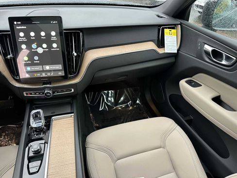 New 2026 Volvo XC60 B5 Plus w/ Protection Package Premier image 18